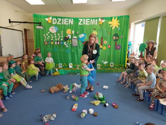 Grafika #8: 22.04.2022 Mini Olimpiada ekologiczna pt."Ekoplaneta"