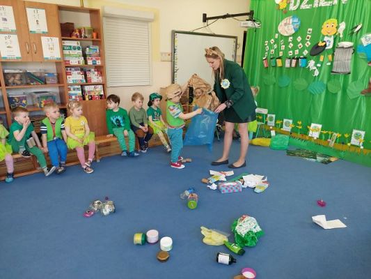 Grafika #9: 22.04.2022 Mini Olimpiada ekologiczna pt."Ekoplaneta"