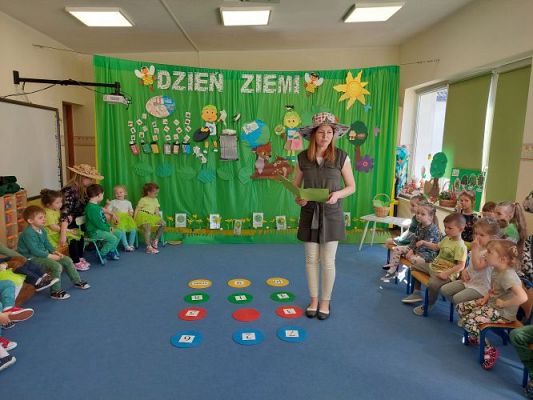 Grafika #48: 22.04.2022 Mini Olimpiada ekologiczna pt."Ekoplaneta"