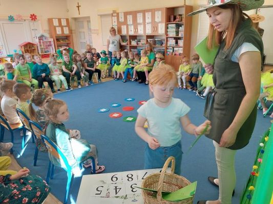 Grafika #53: 22.04.2022 Mini Olimpiada ekologiczna pt."Ekoplaneta"