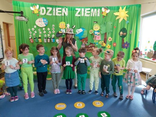 Grafika #61: 22.04.2022 Mini Olimpiada ekologiczna pt."Ekoplaneta"