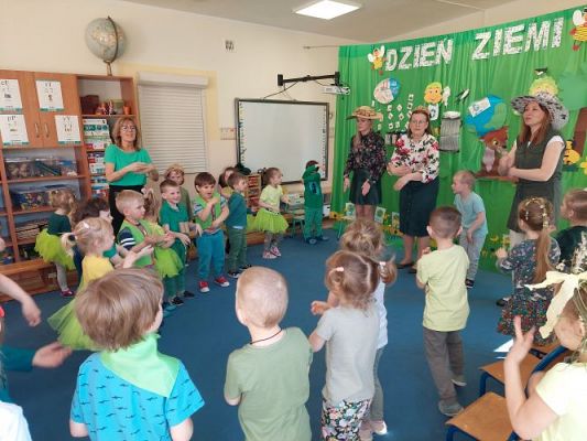 Grafika #65: 22.04.2022 Mini Olimpiada ekologiczna pt."Ekoplaneta"