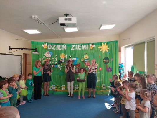 Grafika #79: 22.04.2022 Mini Olimpiada ekologiczna pt."Ekoplaneta"