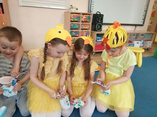 Grafika #9: 13.04.2022 Niespodzianki od Zajączka