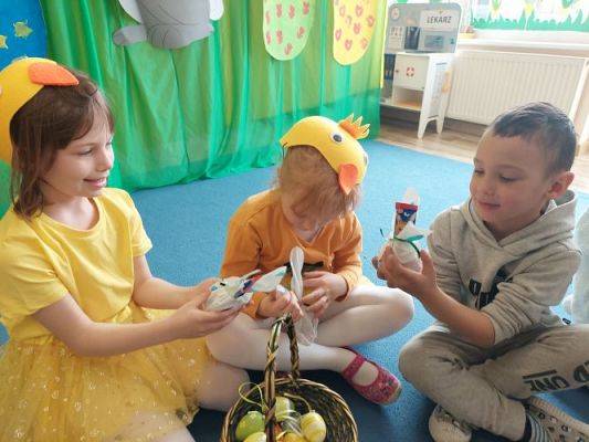 Grafika #10: 13.04.2022 Niespodzianki od Zajączka