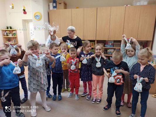 Grafika #24: 13.04.2022 Niespodzianki od Zajączka