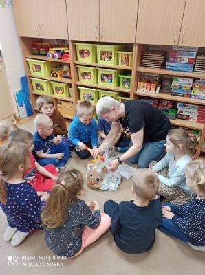 Grafika #32: 13.04.2022 Niespodzianki od Zajączka