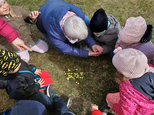 Grafika #39: 13.04.2022 Niespodzianki od Zajączka