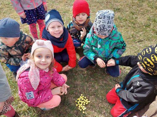 Grafika #48: 13.04.2022 Niespodzianki od Zajączka