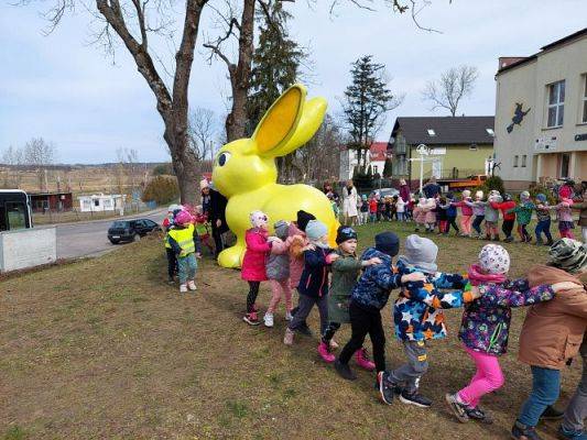 Grafika #56: 13.04.2022 Niespodzianki od Zajączka