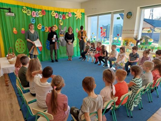 Grafika #1: 12.04.2022 Wręczenie nagród za udział w konkursie "Stroik wielkanocny"