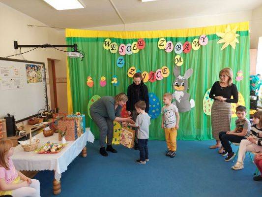 Grafika #5: 12.04.2022 Wręczenie nagród za udział w konkursie "Stroik wielkanocny"
