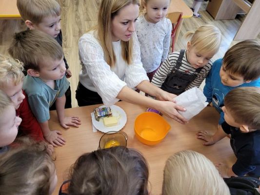 Grafika #17: 25.11.2021 Dzień Misia