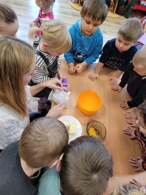 Grafika #21: 25.11.2021 Dzień Misia