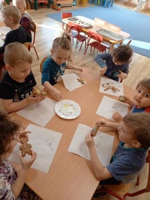 Grafika #44: 25.11.2021 Dzień Misia