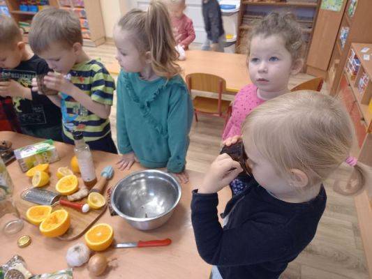 Grafika #1: 16.11.2021 Projekt "Dbam o zdrowie -herbatka rozgrzewająca" gr I