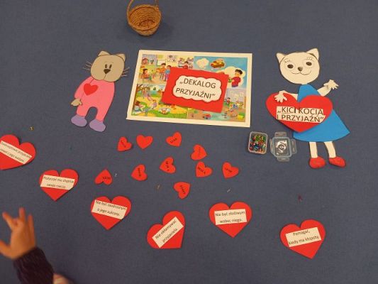 Grafika #17: Gr I wyzwanie: Kici Kocia i Przyjaźń 27.10.2021