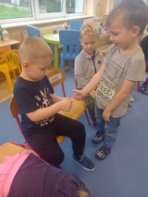 Grafika #25: Gr I wyzwanie: Kici Kocia i Przyjaźń 27.10.2021