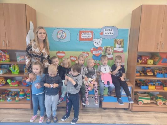 Grafika #35: Gr I wyzwanie: Kici Kocia i Przyjaźń 27.10.2021