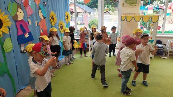 Grafika #15: 23.06.2023 Uroczyste zakończenie roku przedszkolnego w Grupie I,II