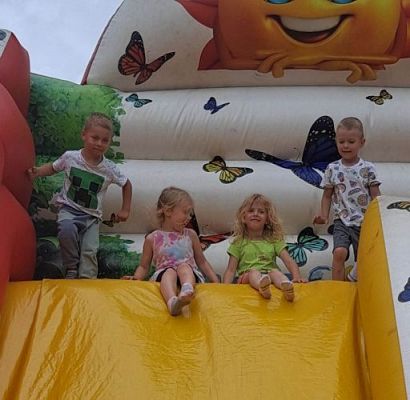 Grafika #9: 21.06.2023 Powitanie lata - Piknik na stadionie sportowym w Charbrowie