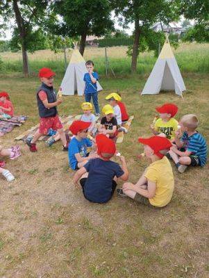 Grafika #51: 21.06.2023 Powitanie lata - Piknik na stadionie sportowym w Charbrowie