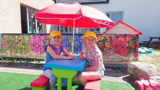 Grafika #0: 07.06.2023 Zabawy w ogrodzie przedszkolnym