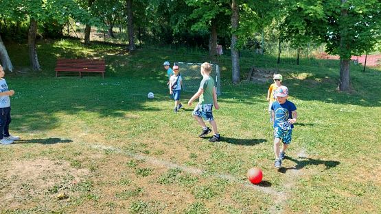 Grafika #16: 07.06.2023 Zabawy w ogrodzie przedszkolnym