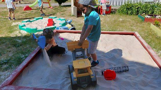 Grafika #22: 07.06.2023 Zabawy w ogrodzie przedszkolnym