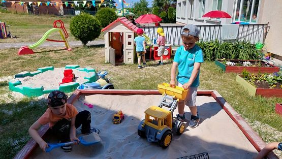 Grafika #23: 07.06.2023 Zabawy w ogrodzie przedszkolnym
