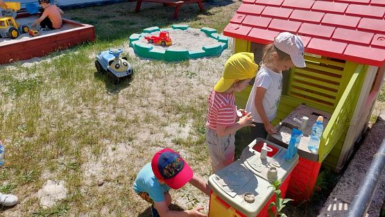 Grafika #26: 07.06.2023 Zabawy w ogrodzie przedszkolnym
