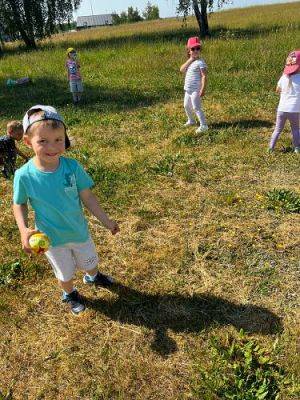 Grafika #57: 07.06.2023 Piknik i sesja zdjęciowa na łące - Grupa I