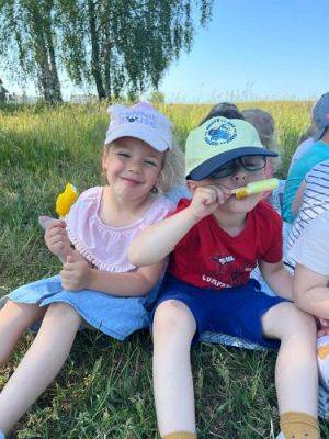 Grafika #75: 07.06.2023 Piknik i sesja zdjęciowa na łące - Grupa I