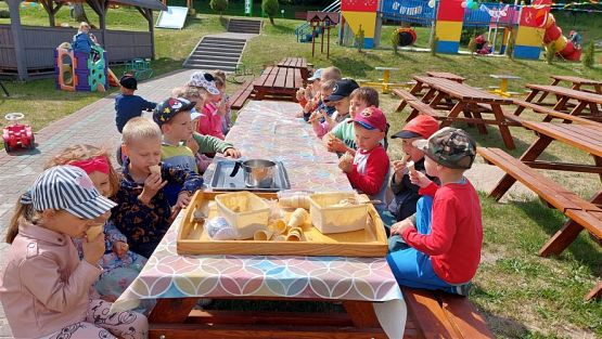 Grafika #42: 01.06.2023 Dzień Dziecka cz.II