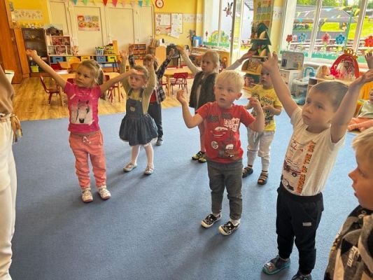 Grafika #3: Projekt Move Week - Poranne zabawy ruchowe gr I