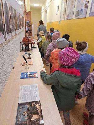 Grafika #3: 16.05.2023 Starszaki z wizytą w Szkole Podstawowej w Wicku