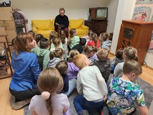 Grafika #25: 16.05.2023 Starszaki z wizytą w Szkole Podstawowej w Wicku