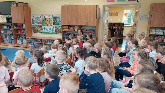 Grafika #13: 16.05.2023 Przedstawienie teatralne pt. "Piraci i wyspa skarbów"