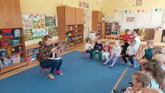 Grafika #4: 12.05.2023 Poznajemy gady - Spotkanie z Panią Edytą