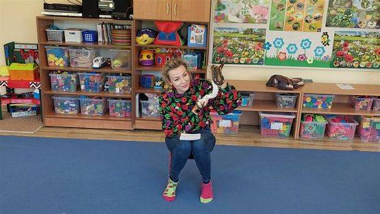 Grafika #8: 12.05.2023 Poznajemy gady - Spotkanie z Panią Edytą