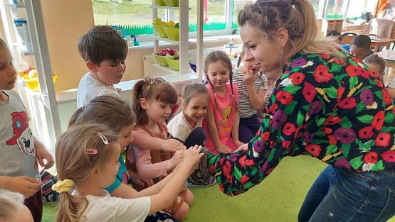 Grafika #51: 12.05.2023 Poznajemy gady - Spotkanie z Panią Edytą