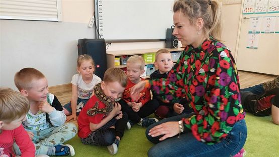 Grafika #71: 12.05.2023 Poznajemy gady - Spotkanie z Panią Edytą