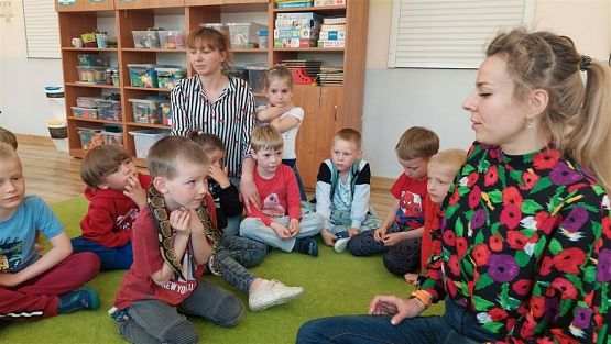 Grafika #76: 12.05.2023 Poznajemy gady - Spotkanie z Panią Edytą