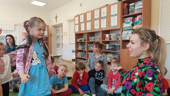 Grafika #78: 12.05.2023 Poznajemy gady - Spotkanie z Panią Edytą