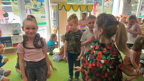 Grafika #93: 12.05.2023 Poznajemy gady - Spotkanie z Panią Edytą