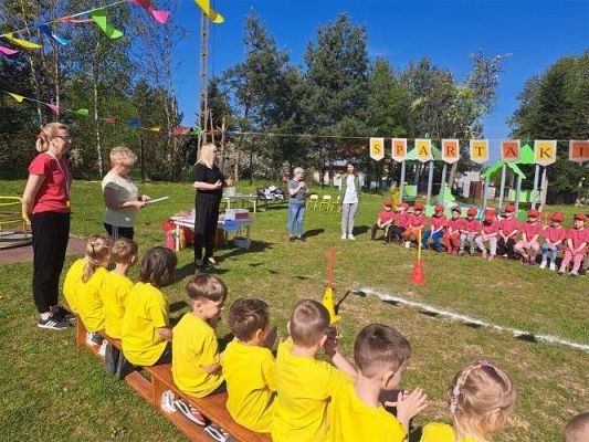 Grafika #8: 11.05.2023 Spartakiada Przedszkolaka - Średniaki z Charbrowa kontra Średniaki z Wicka
