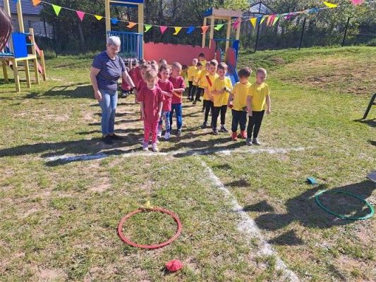 Grafika #22: 11.05.2023 Spartakiada Przedszkolaka - Średniaki z Charbrowa kontra Średniaki z Wicka