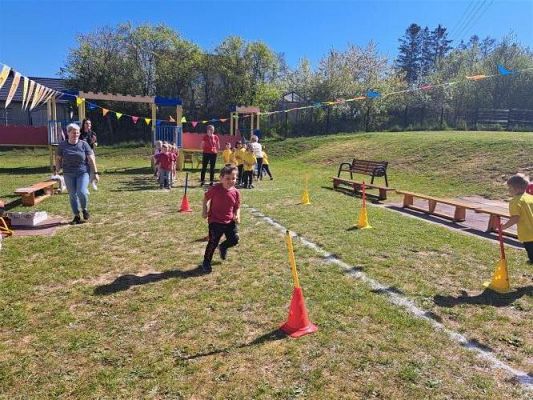 Grafika #24: 11.05.2023 Spartakiada Przedszkolaka - Średniaki z Charbrowa kontra Średniaki z Wicka