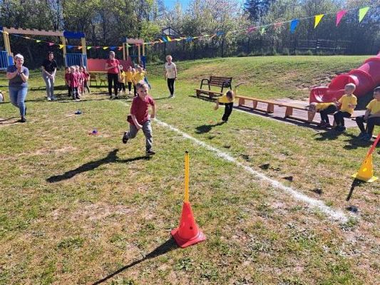Grafika #25: 11.05.2023 Spartakiada Przedszkolaka - Średniaki z Charbrowa kontra Średniaki z Wicka