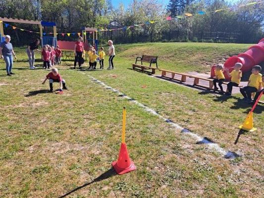 Grafika #26: 11.05.2023 Spartakiada Przedszkolaka - Średniaki z Charbrowa kontra Średniaki z Wicka